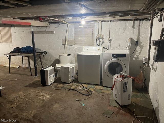 2125 SW 7th Street SW, Akron, OH 44314