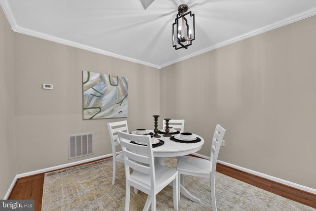 9696 POINDEXTER CT, Burke, VA 22015