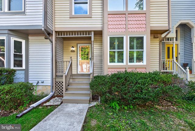 9696 POINDEXTER CT, Burke, VA 22015