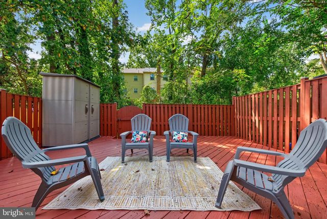 9696 POINDEXTER CT, Burke, VA 22015