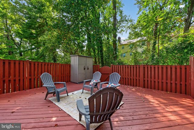 9696 POINDEXTER CT, Burke, VA 22015