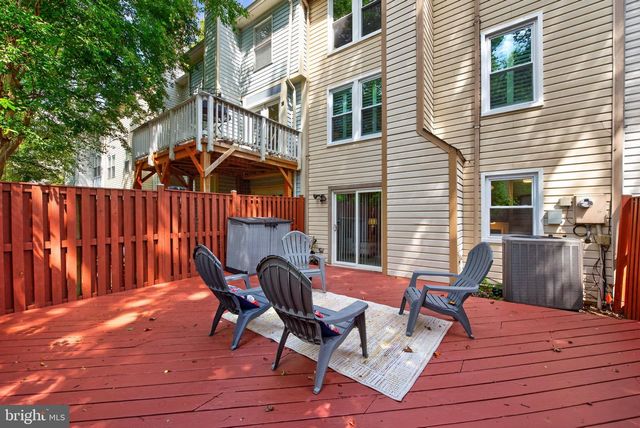 9696 POINDEXTER CT, Burke, VA 22015