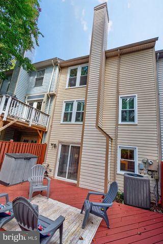 9696 POINDEXTER CT, Burke, VA 22015