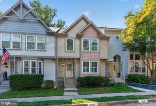 9696 POINDEXTER CT, Burke, VA 22015