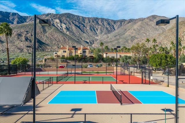 2964 Lantana Court, Palm Springs, CA 92264