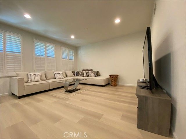 67 City Stroll, Irvine, CA 92620