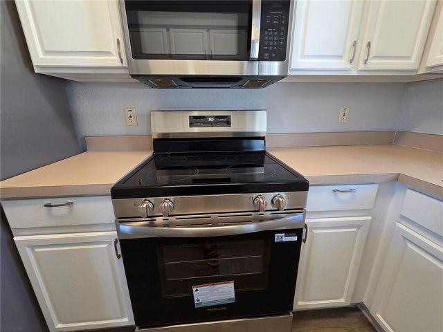 11641 59TH STREET N, Pinellas Park, FL 33782