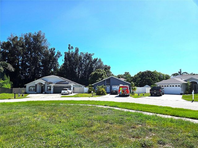 11641 59TH STREET N, Pinellas Park, FL 33782