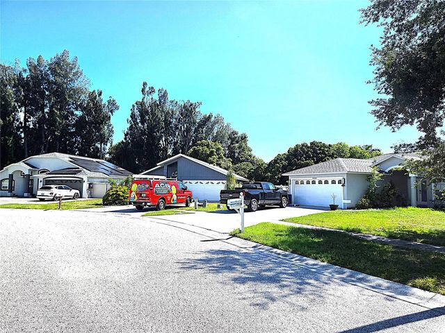 11641 59TH STREET N, Pinellas Park, FL 33782