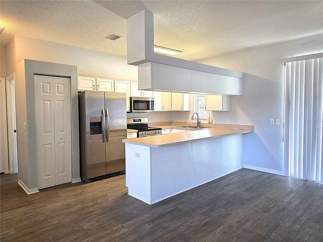 11641 59TH STREET N, Pinellas Park, FL 33782