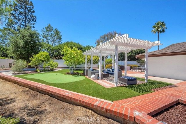 4 Bridlewood Circle, Rolling Hills Estates, CA 90274