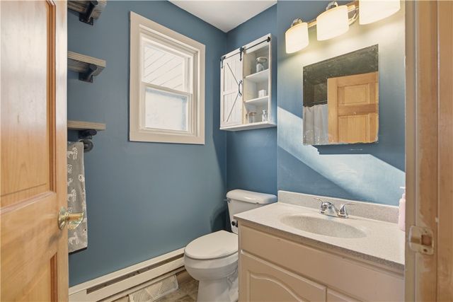 164 Stoney Hollow Road, Tiverton, RI 02878