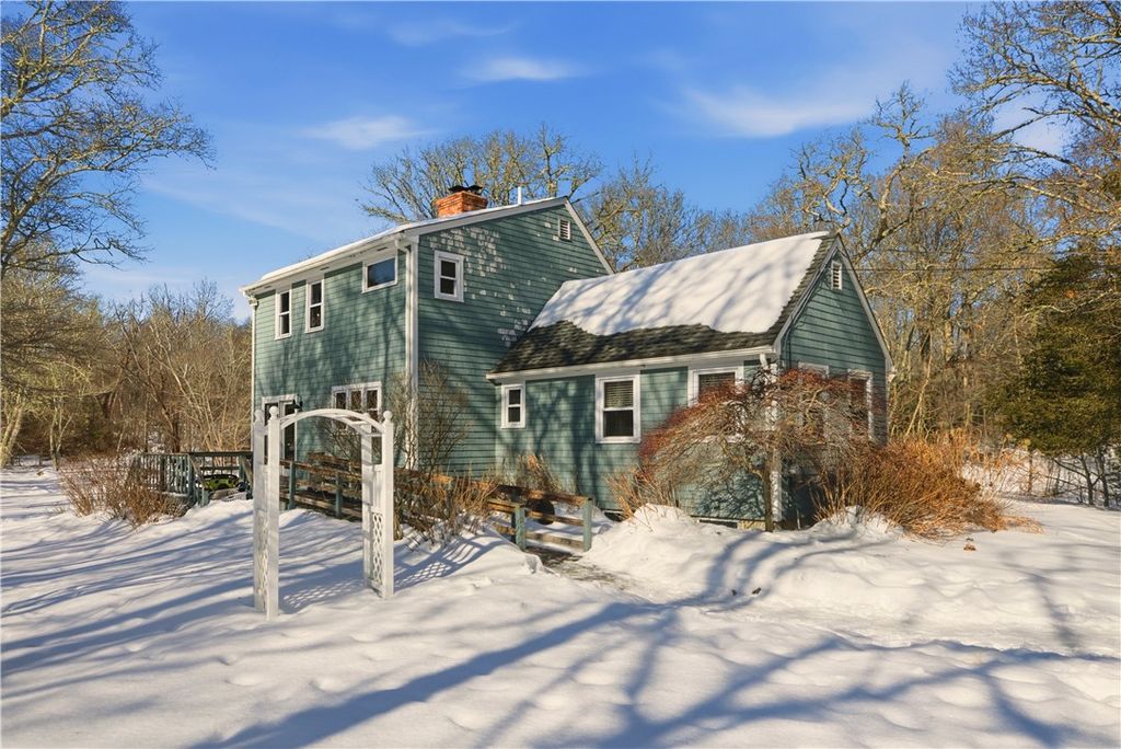 164 Stoney Hollow Road, Tiverton, RI 02878