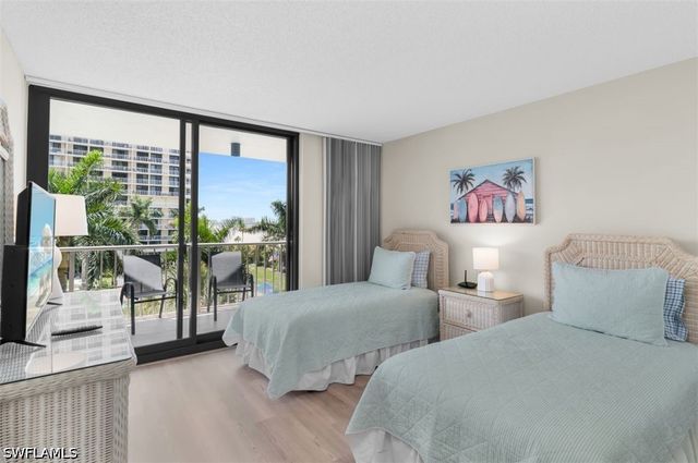 440 Seaview CT 409, Marco Island, FL 34145