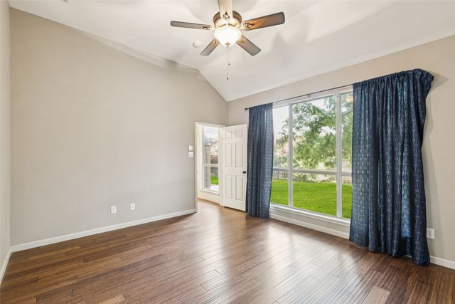 6725 Briarwood Drive, Fort Worth, TX 76132