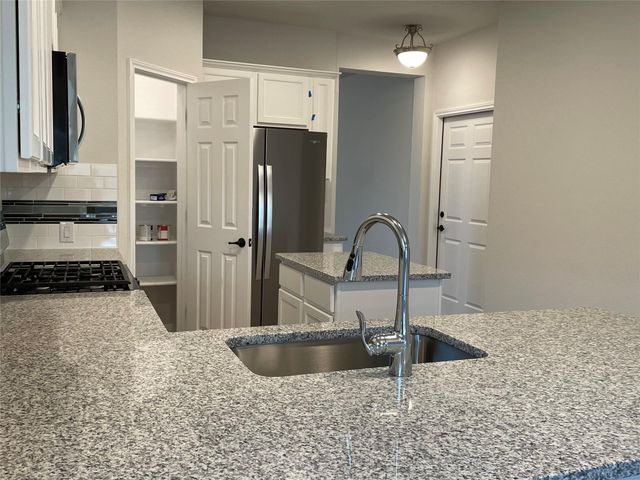 3908 Birdwatch LOOP 56, Pflugerville, TX 78660
