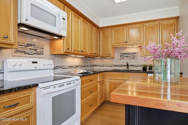 111 N Wedgewood Drive, Washington, NC 27889