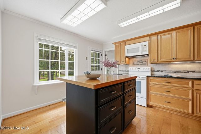 111 N Wedgewood Drive, Washington, NC 27889