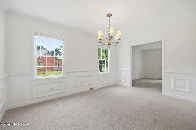 111 N Wedgewood Drive, Washington, NC 27889