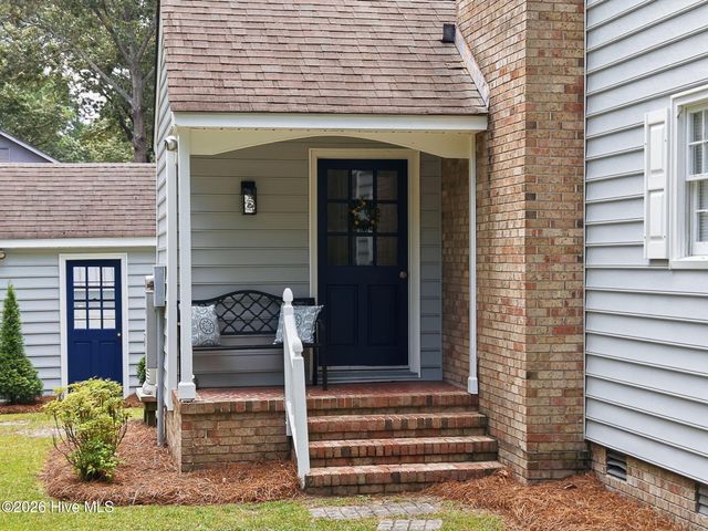 111 N Wedgewood Drive, Washington, NC 27889