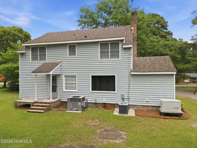 111 N Wedgewood Drive, Washington, NC 27889