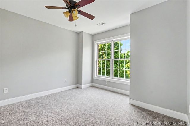 7714 Deer Run Road, Henryville, IN 47126