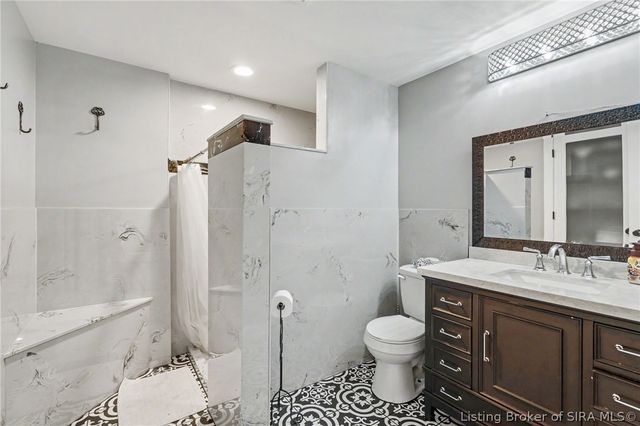 7714 Deer Run Road, Henryville, IN 47126