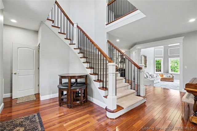 7714 Deer Run Road, Henryville, IN 47126