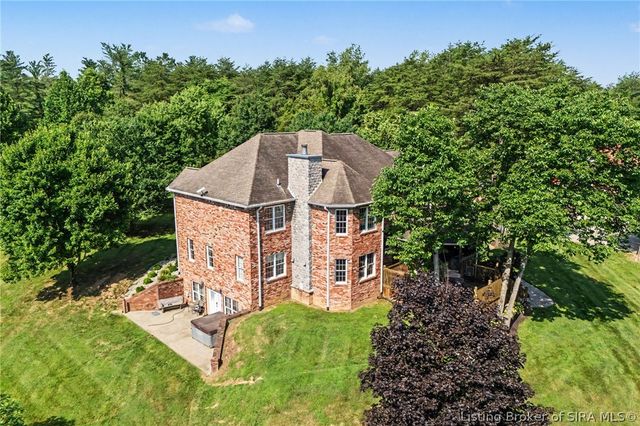 7714 Deer Run Road, Henryville, IN 47126