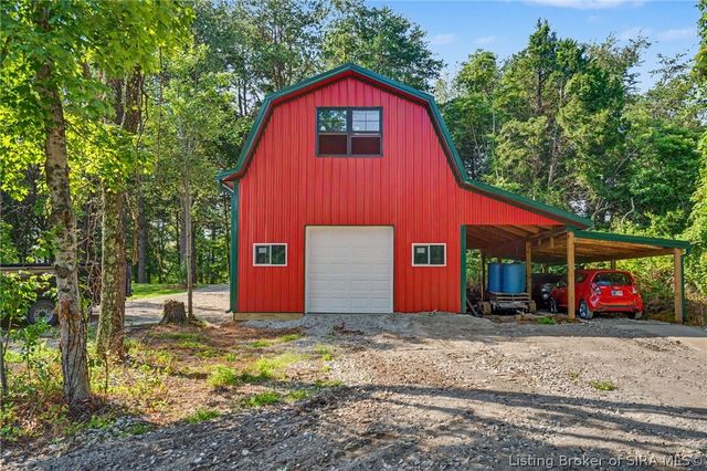 7714 Deer Run Road, Henryville, IN 47126