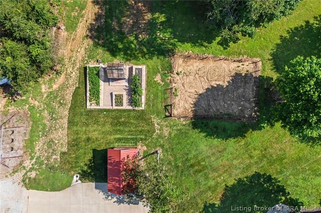 7714 Deer Run Road, Henryville, IN 47126