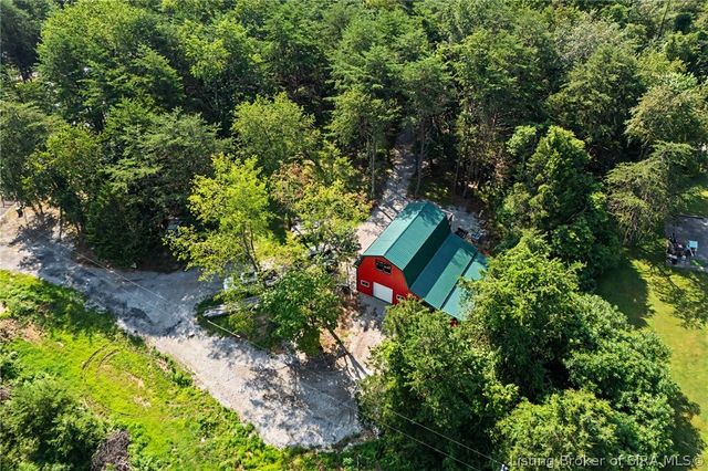 7714 Deer Run Road, Henryville, IN 47126