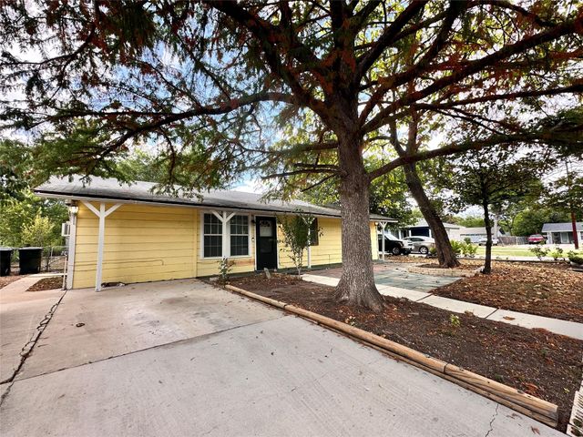 102 Lockwood ST, San Marcos, TX 78666