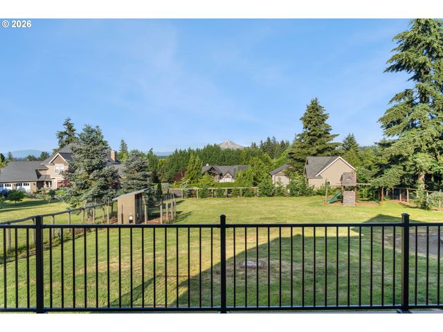 17908 S LAVINE Ln, Oregon City, OR 97045