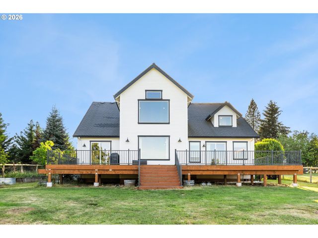 17908 S LAVINE Ln, Oregon City, OR 97045
