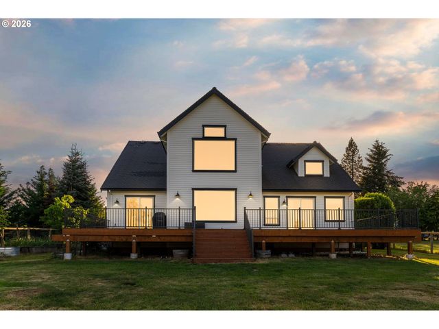 17908 S LAVINE Ln, Oregon City, OR 97045