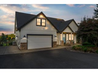 17908 S LAVINE Ln, Oregon City, OR 97045