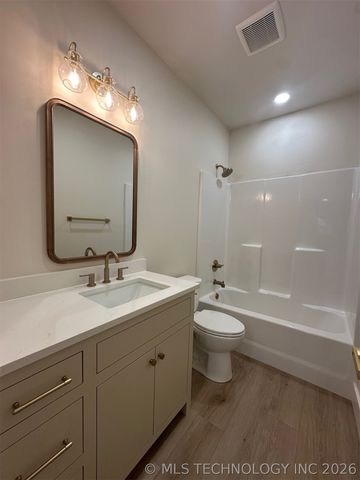 12195 Longboard Loop, Kingston, OK 73439