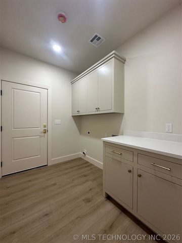 12195 Longboard Loop, Kingston, OK 73439