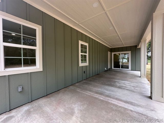 12195 Longboard Loop, Kingston, OK 73439