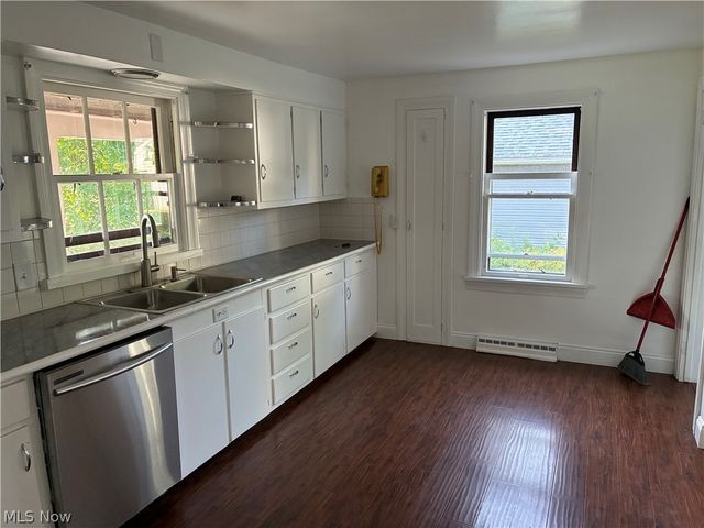 7382 Presley Avenue, Mentor, OH 44060