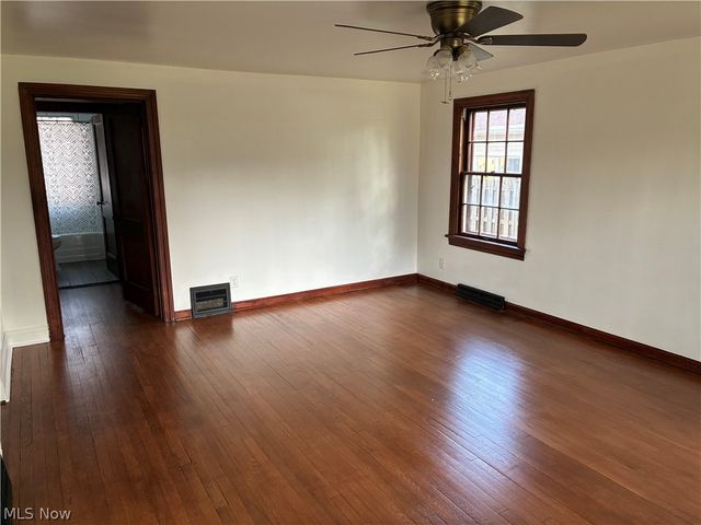 7382 Presley Avenue, Mentor, OH 44060