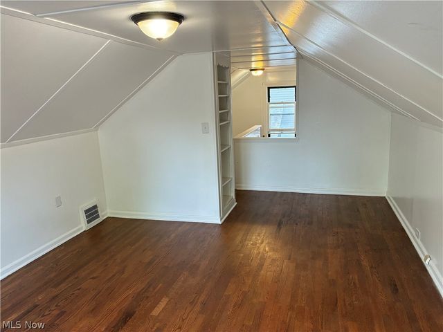 7382 Presley Avenue, Mentor, OH 44060
