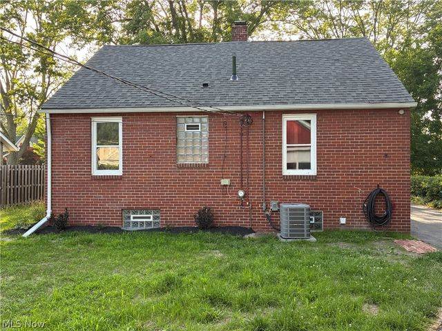 7382 Presley Avenue, Mentor, OH 44060