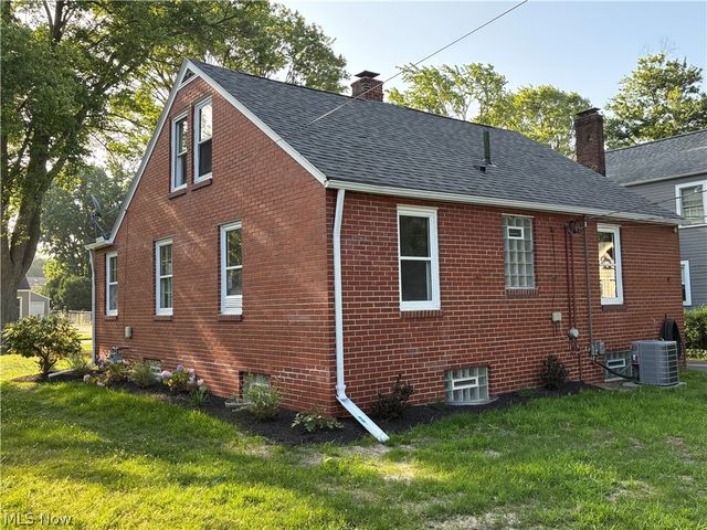 7382 Presley Avenue, Mentor, OH 44060