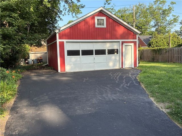 7382 Presley Avenue, Mentor, OH 44060