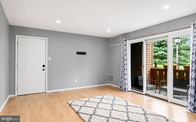 2305 EAGLE ROW, Marlton, NJ 08053