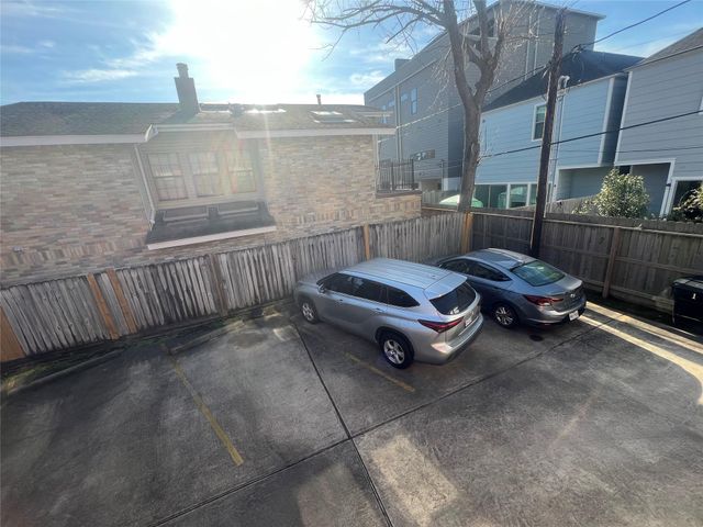 4505 La Branch Street 2, Houston, TX 77004