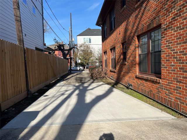 4505 La Branch Street 2, Houston, TX 77004