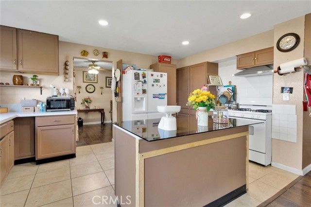 10654 Alton Place, Adelanto, CA 92301